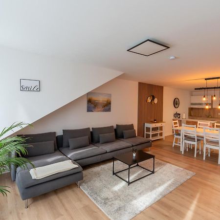 Plankstadt Apartment Im Dachgeschoss מראה חיצוני תמונה